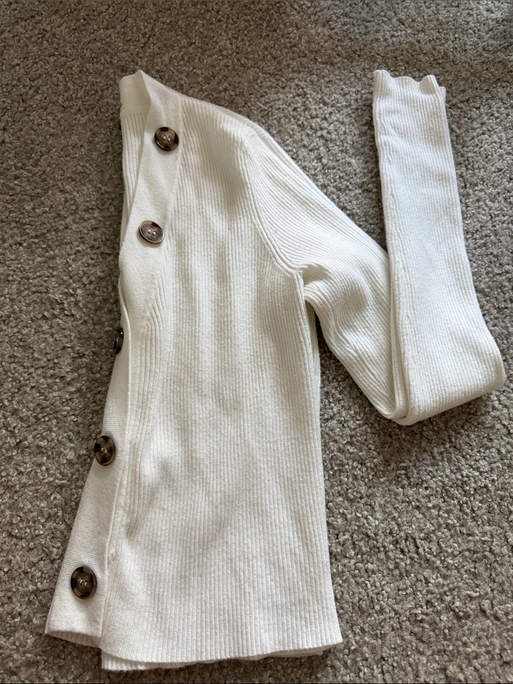 Cream Button-Front Ribbed V-Neck Sweater - Picture 2 of 3